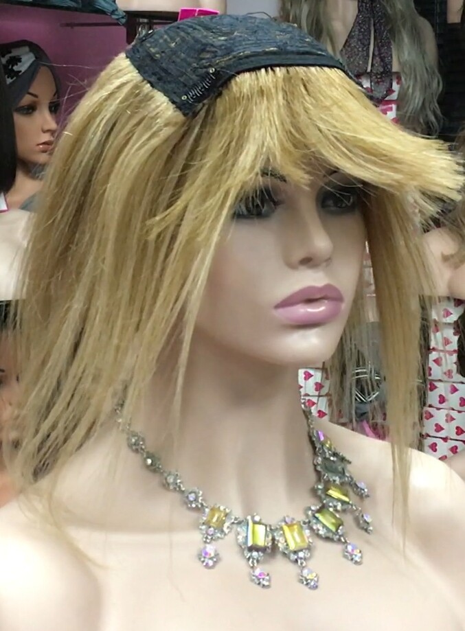 Voluminador natural Belinda FLECO CORTO color 8T18