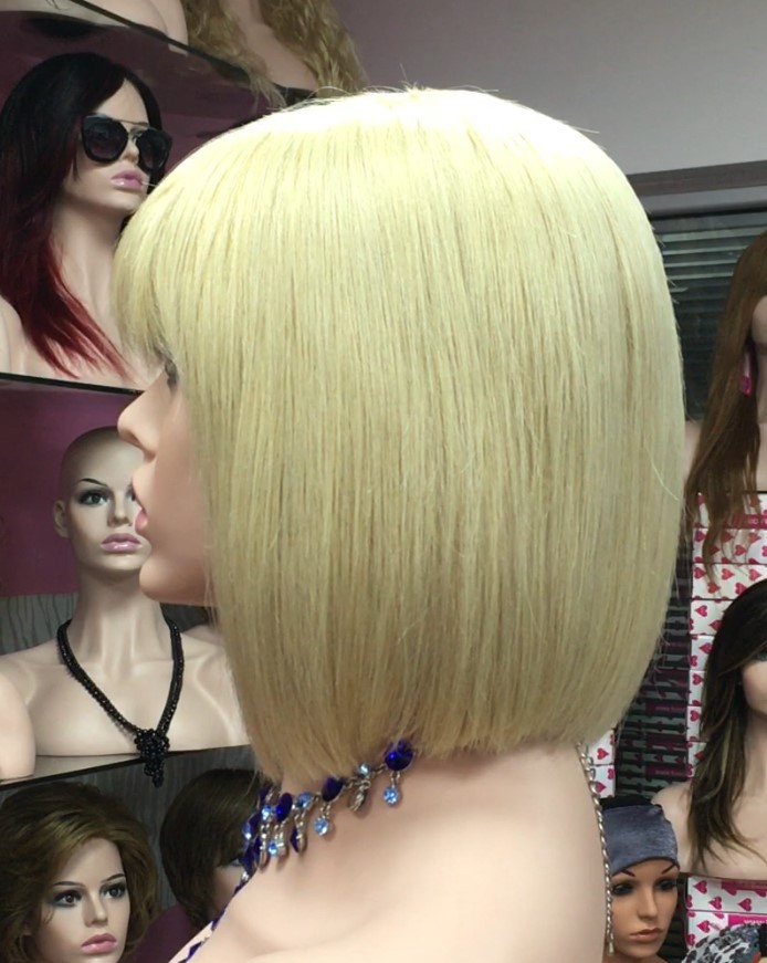 Peluca cabello natural modelo CLEO color 613B MAQUINA