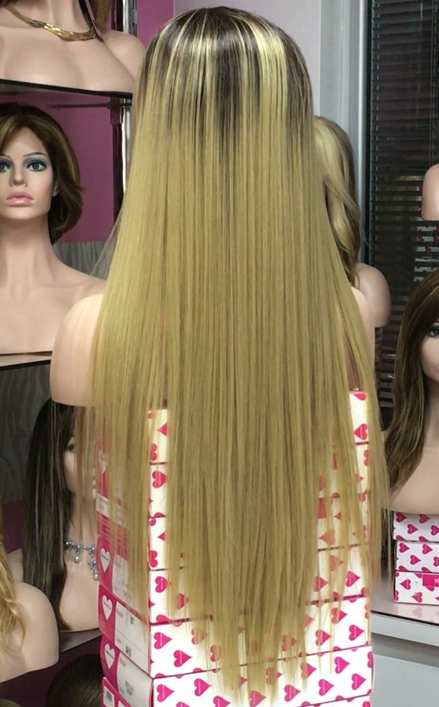 Peluca Lace Front CONCHA color 24TT6 Star-10 Colageno