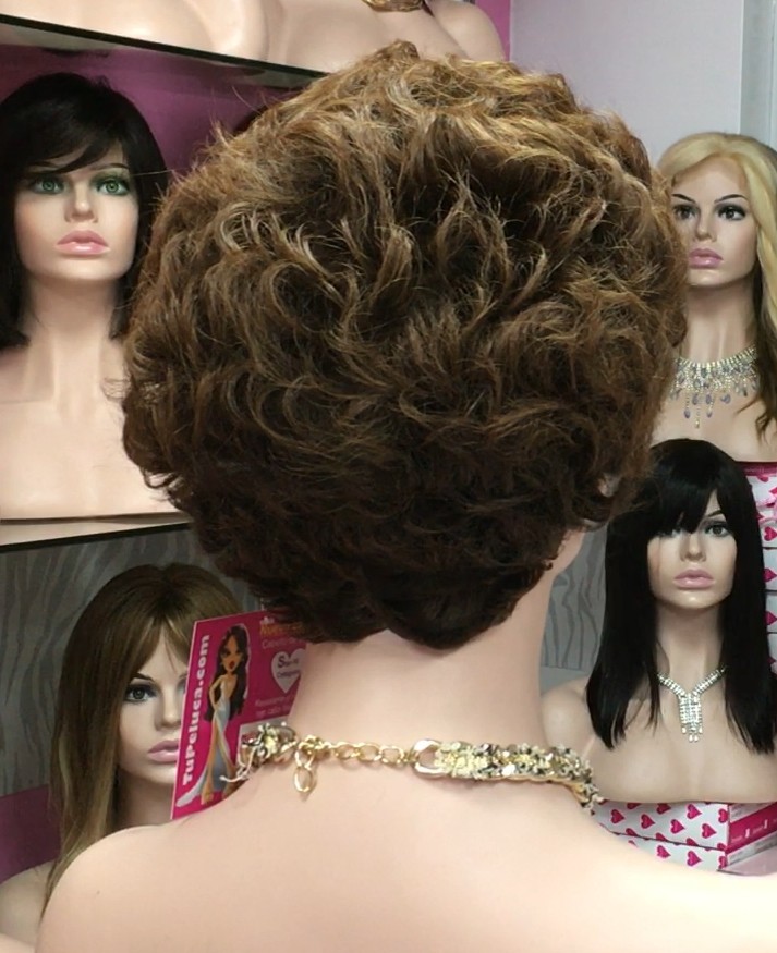 Peluca LOLY WHISP color 4T30 Star-10 Colageno