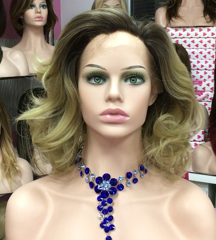 Peluca lace front MARIA ROSA MINI color 6TR24 Star-10 Colageno
