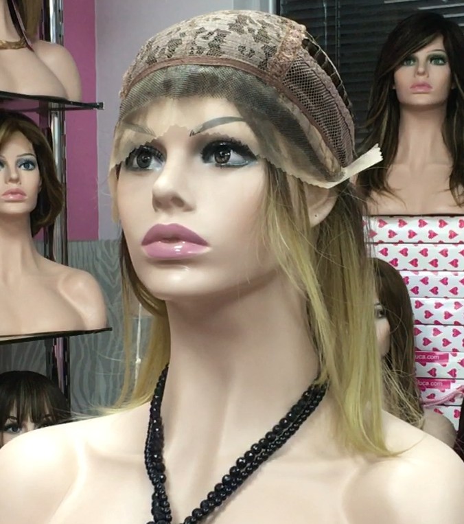 Peluca Lace Front LILIANA color 24TT6 Star-10 Colgeno