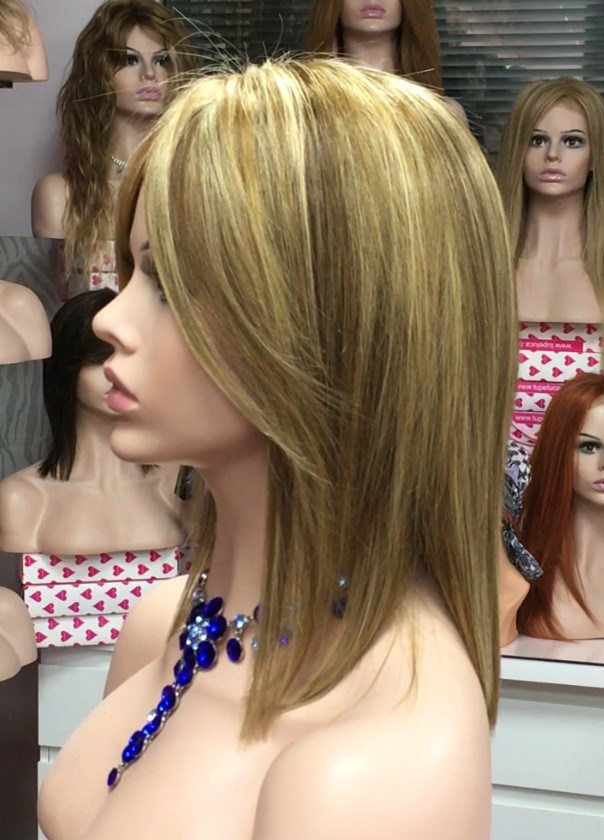 Peluca natural CECILIS color 8H27H613 Frontal de Tul