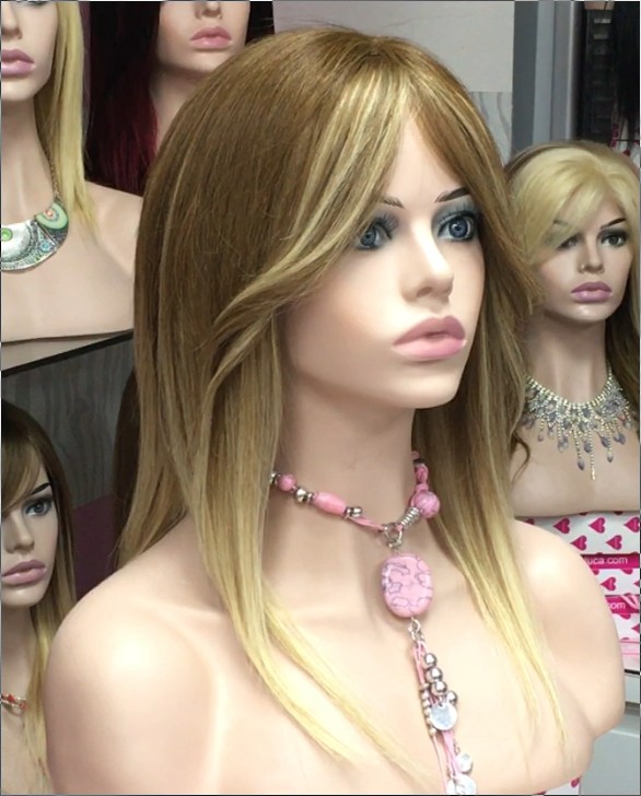Peluca natural CLARIS color 8R613 Raya central de tul