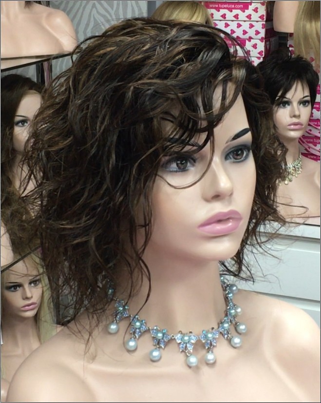 Peluca rizada natural KRISTEL color 2H5 Frontal de Tul