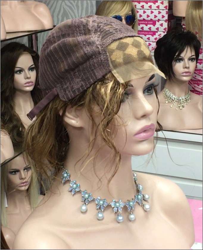 Peluca rizada natural KRISTEL color 4H27 Frontal de Tul