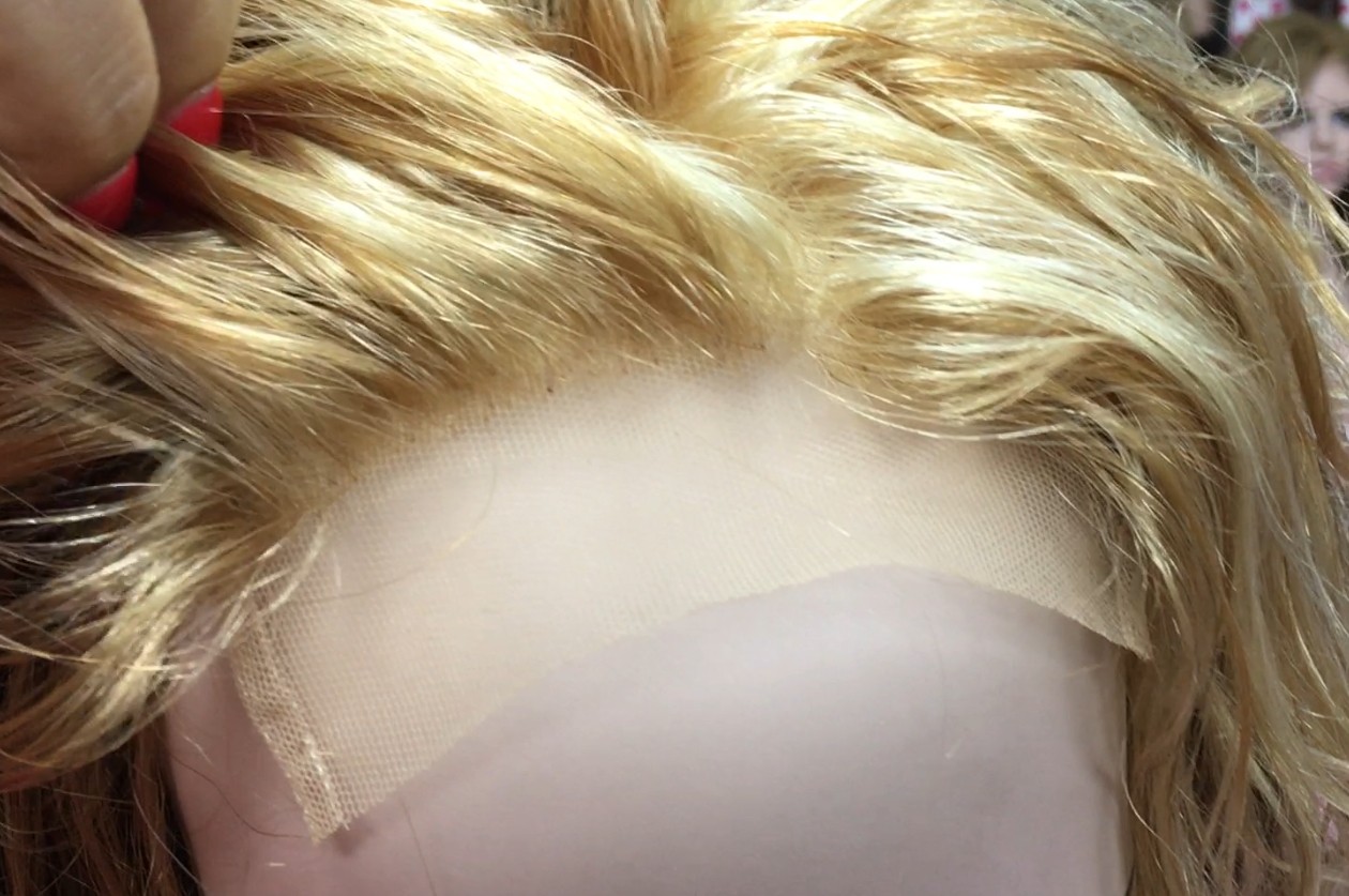 Peluca rizada natural KRISTEL color 8F18 Frontal de Tul