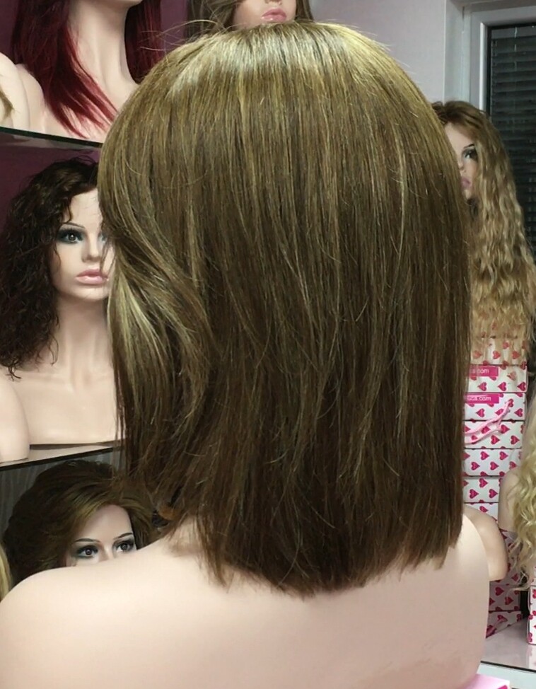 Peluca natural MARTINA color 5H8h613H5 RAYA de tul transparente efecto piel