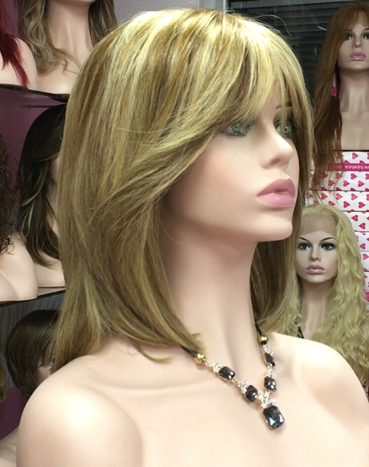Peluca natural MARTINA color 8H613b Raya de tul transparente efecto piel