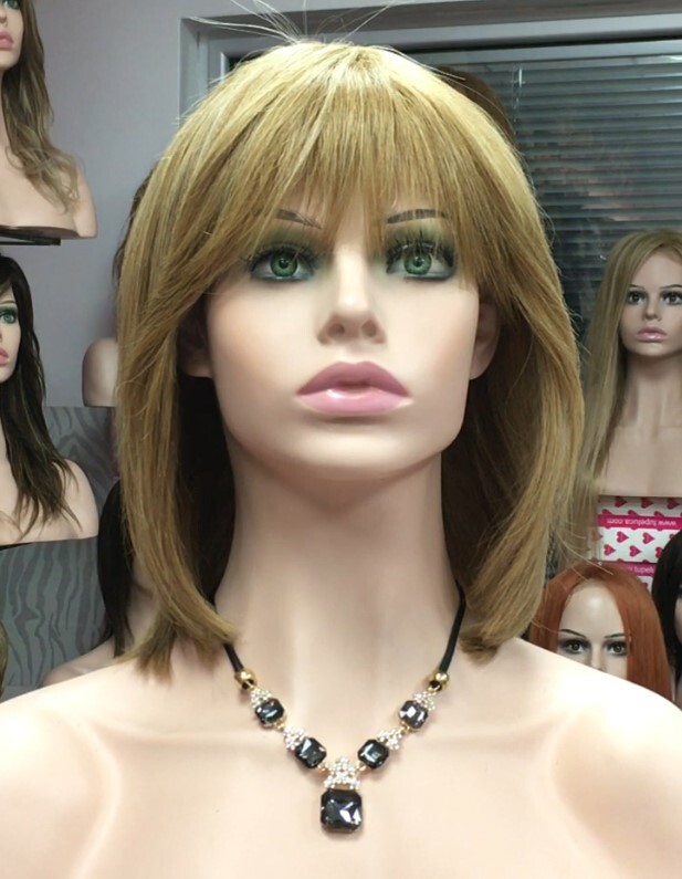 Peluca natural MARTINA color 8H613/27 Raya de tul transparente efecto piel