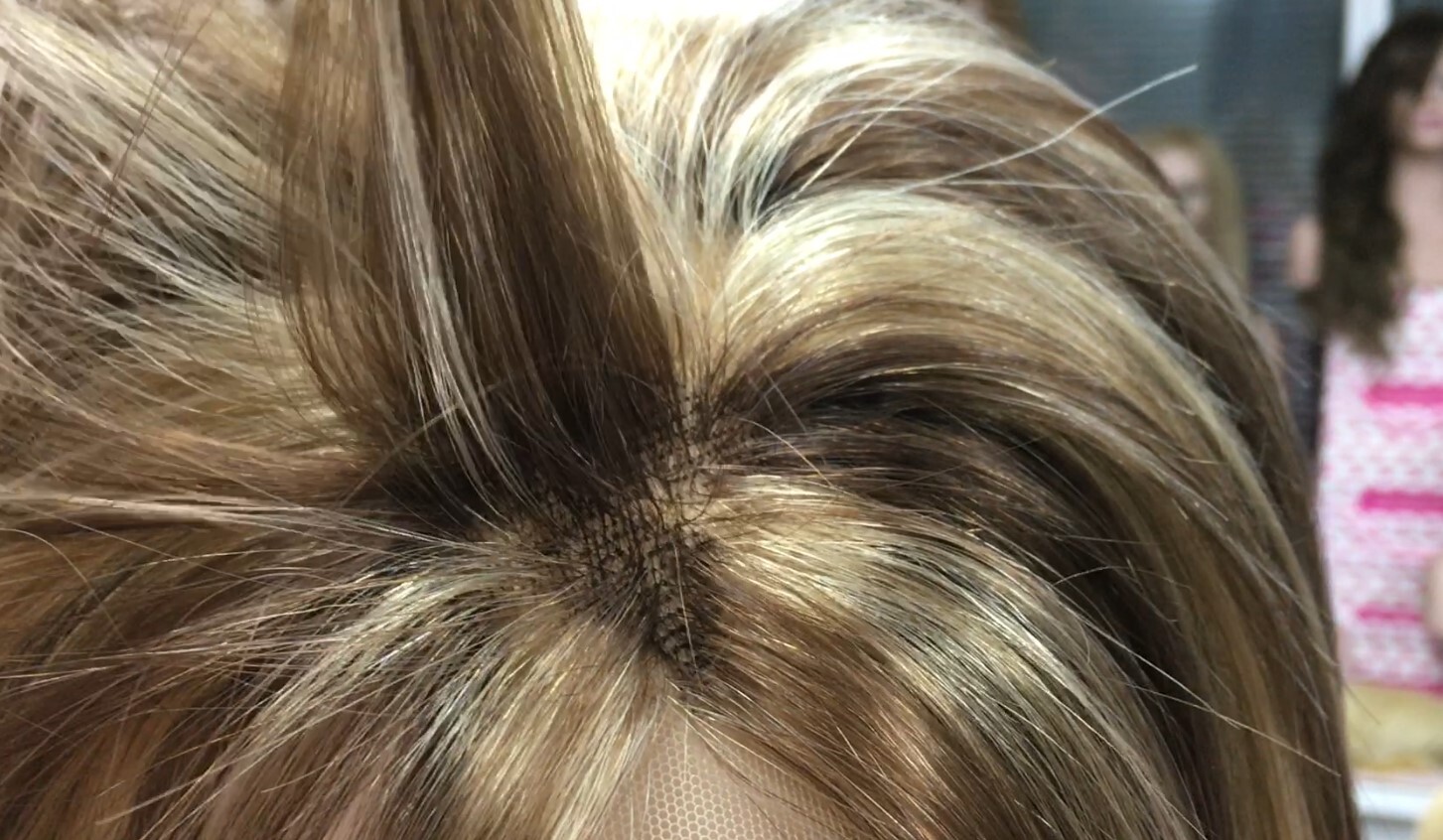 Peluca natural modelo Melany 5H16 mechas con tinte RAYA de Tul