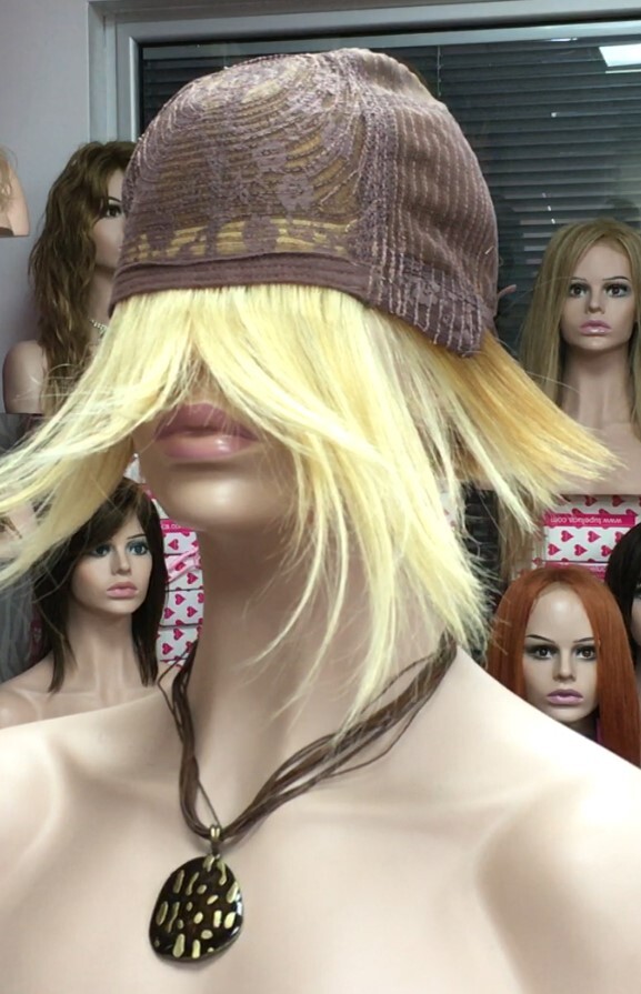 Peluca cabello natural Rebecca color 27F613 confecc. maquina