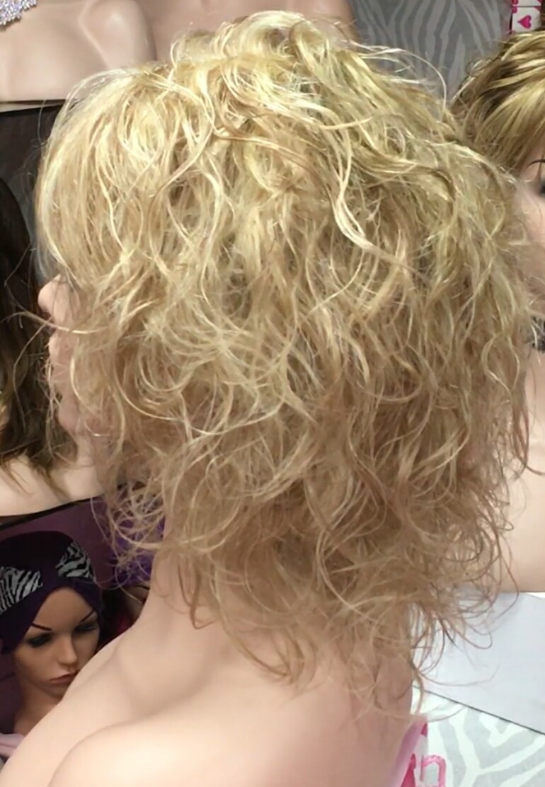 Peluca natural AVI FLECO color 613H16H613 confecc. MAQUINA