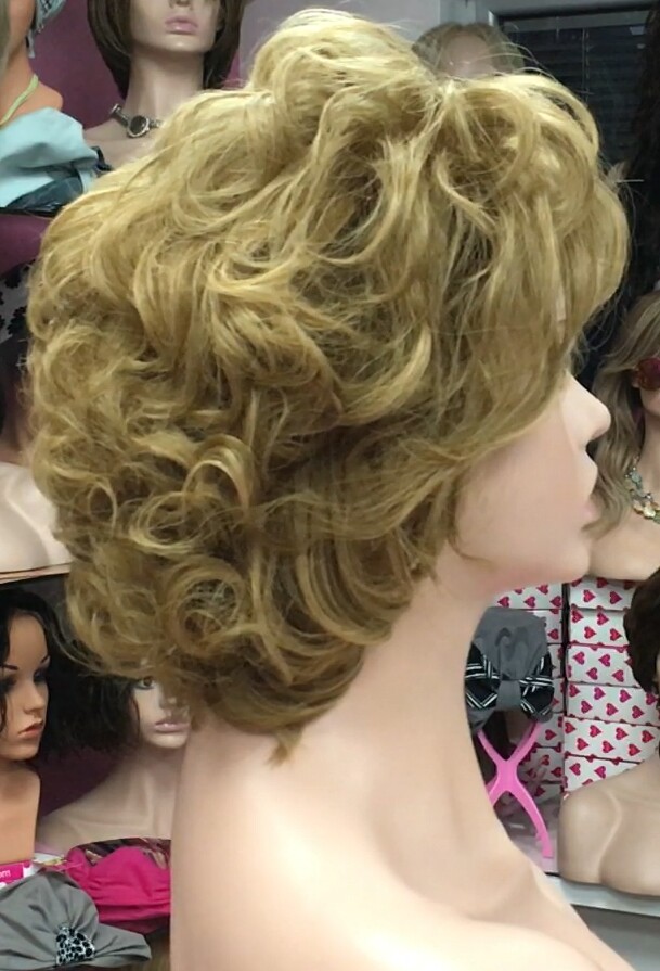 Peluca natural AKILA color 14 TOP TUL transparente efecto piel