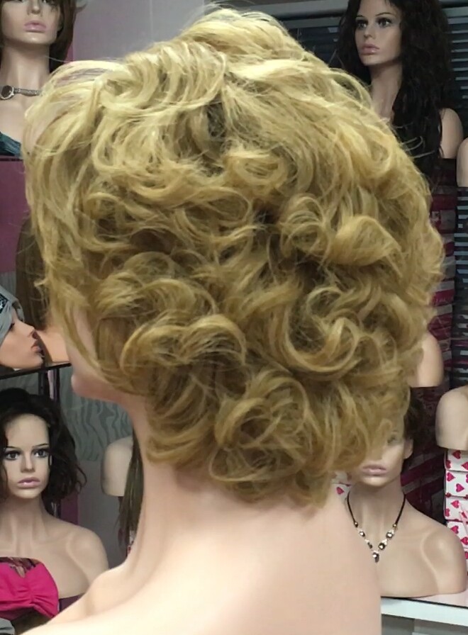 Peluca natural AKILA color 14 TOP TUL transparente efecto piel