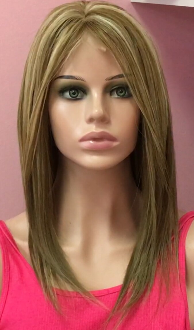 Peluca  natural CLARA color 8SH613 RAYA de TUL transparente efecto piel