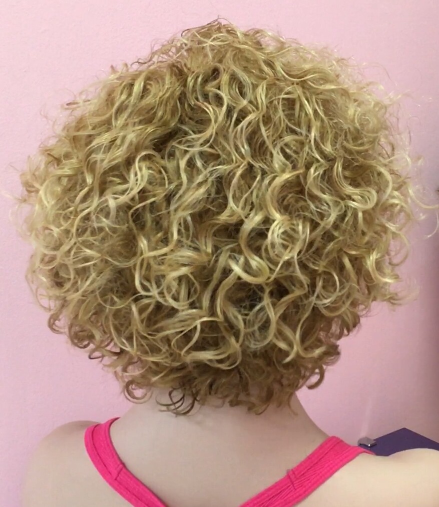 Peluca rizada natural AINHOA  8H18 maquina