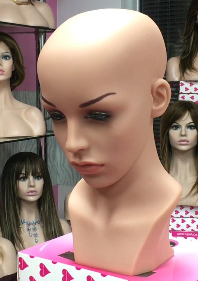 Maniquie Mini Modelo SAMI ojos azules