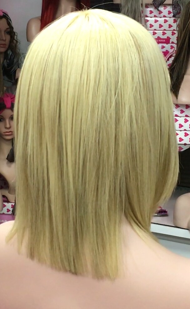 Peluca natural MARTINA  color 613H16H613 confecc. MAQUINA