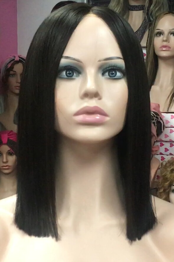 Peluca natural MELANY color 1B raya de tul