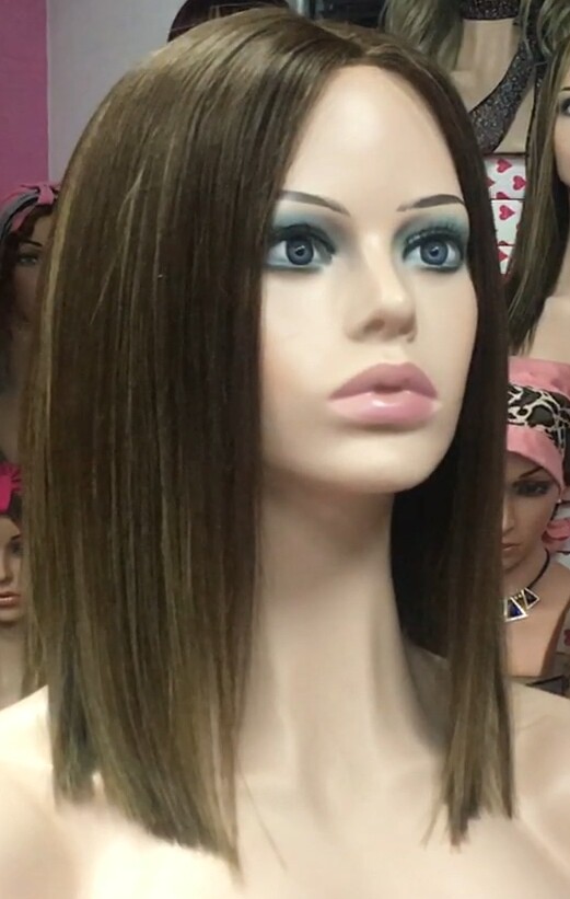 Peluca natural MELANY color 5R27H5 raya de tul