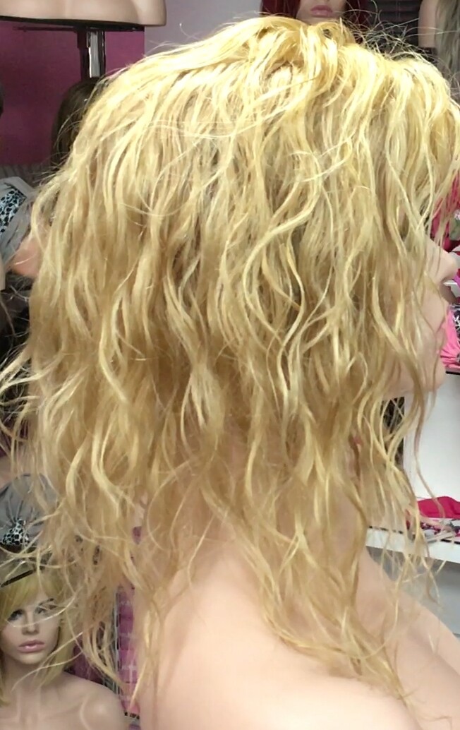 Voluminador natural MERCEDES color 18H613 RAYA TUL