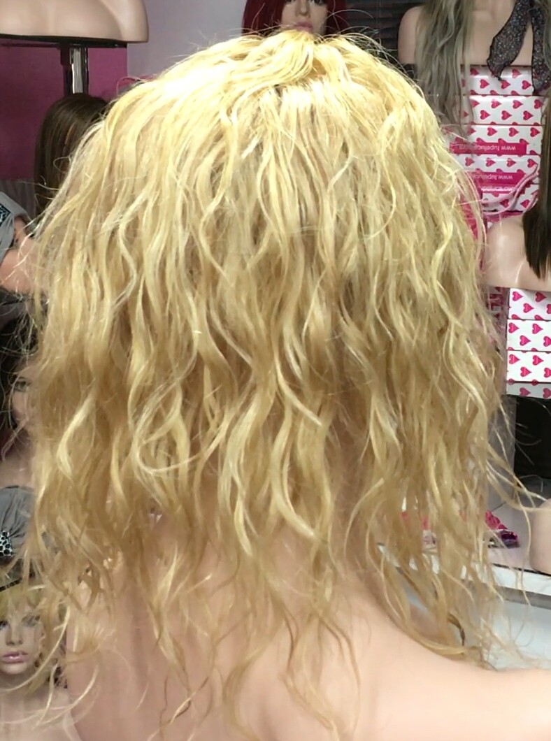 Voluminador natural MERCEDES color 18H613 RAYA TUL