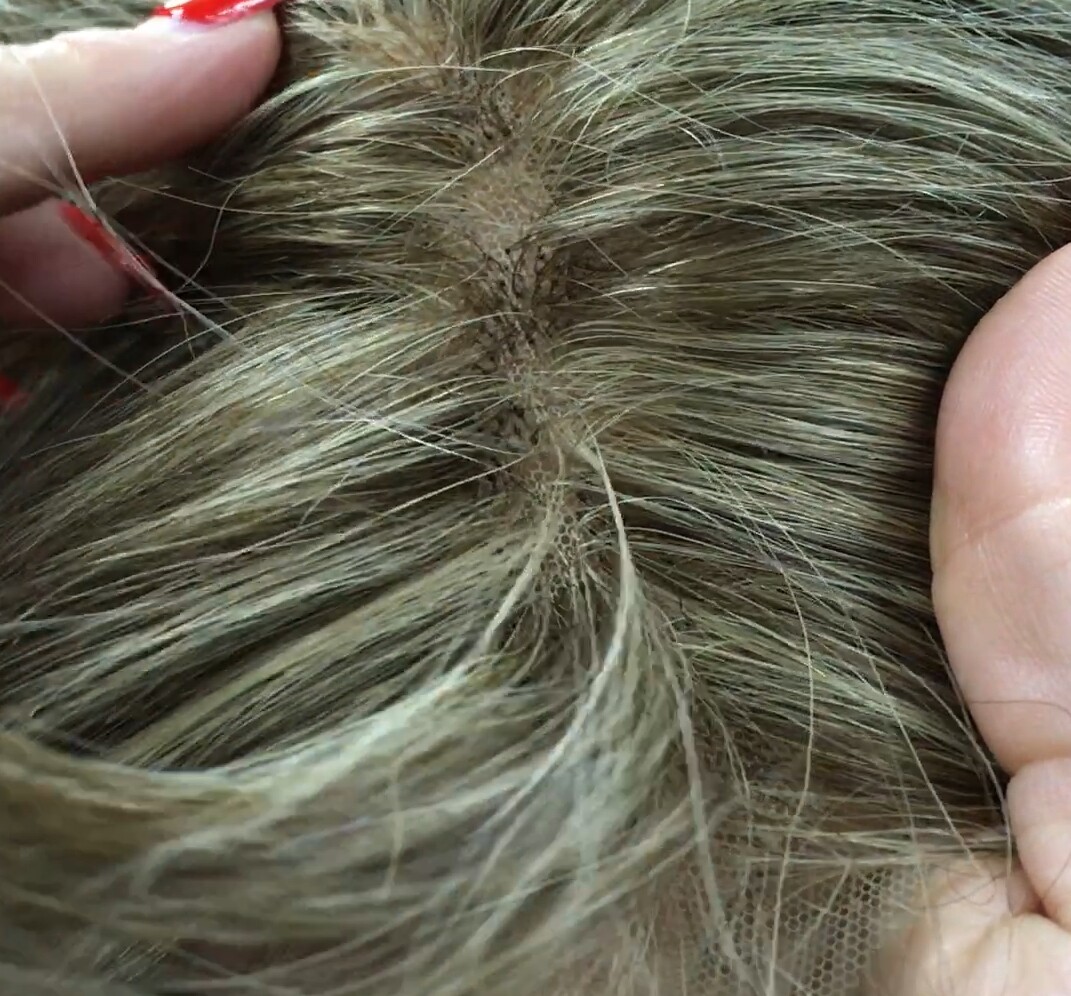 Voluminador cabello natural MINI CLARA color 4H18 RAYA de tul transparente efecto piel