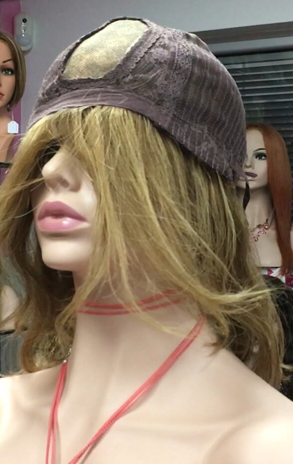 Peluca natural CECI-Ondas color 5H8F10H27 RAYA DE TUL transaprente efecto piel