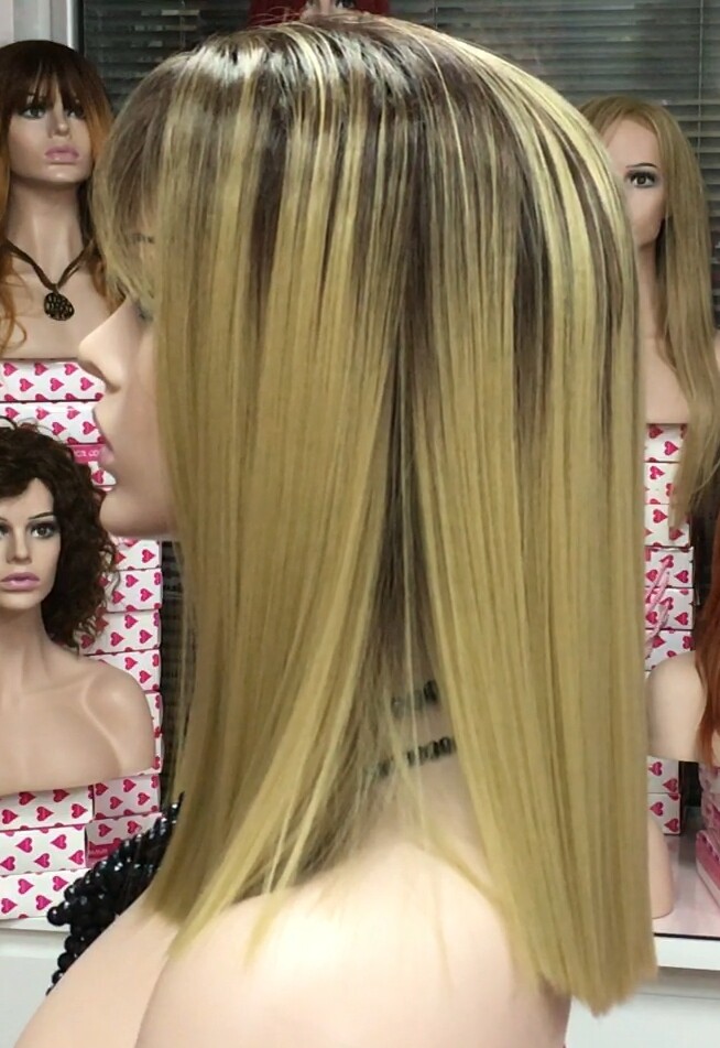 Peluca ELISENDA Color 24tt6 LACE FRONT  Star.10 Colageno