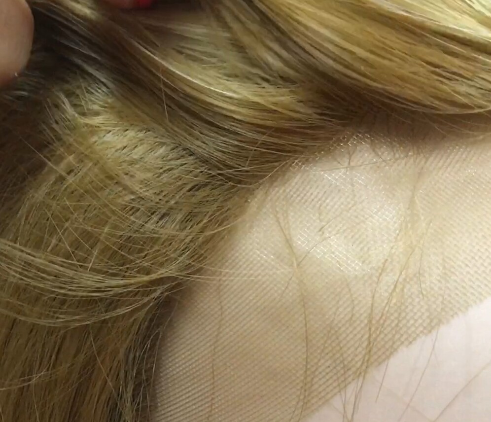 Peluca lace front LISI color 26h1025 Star10.Colageno