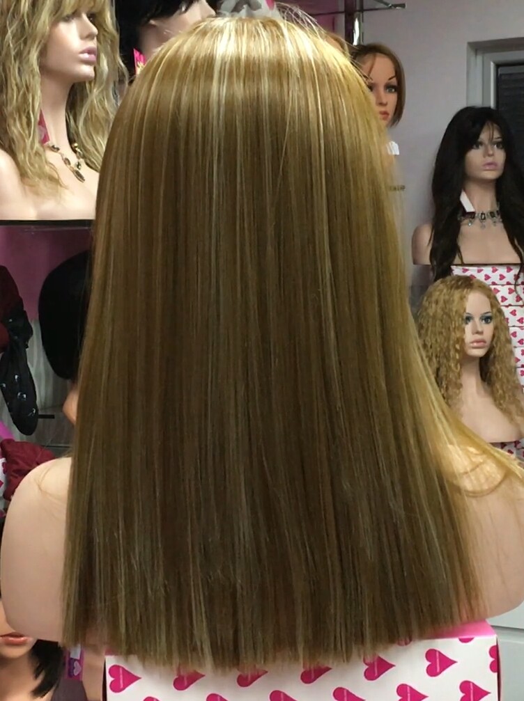 Peluca lace front LISI color 12CH88 Star10.Colageno