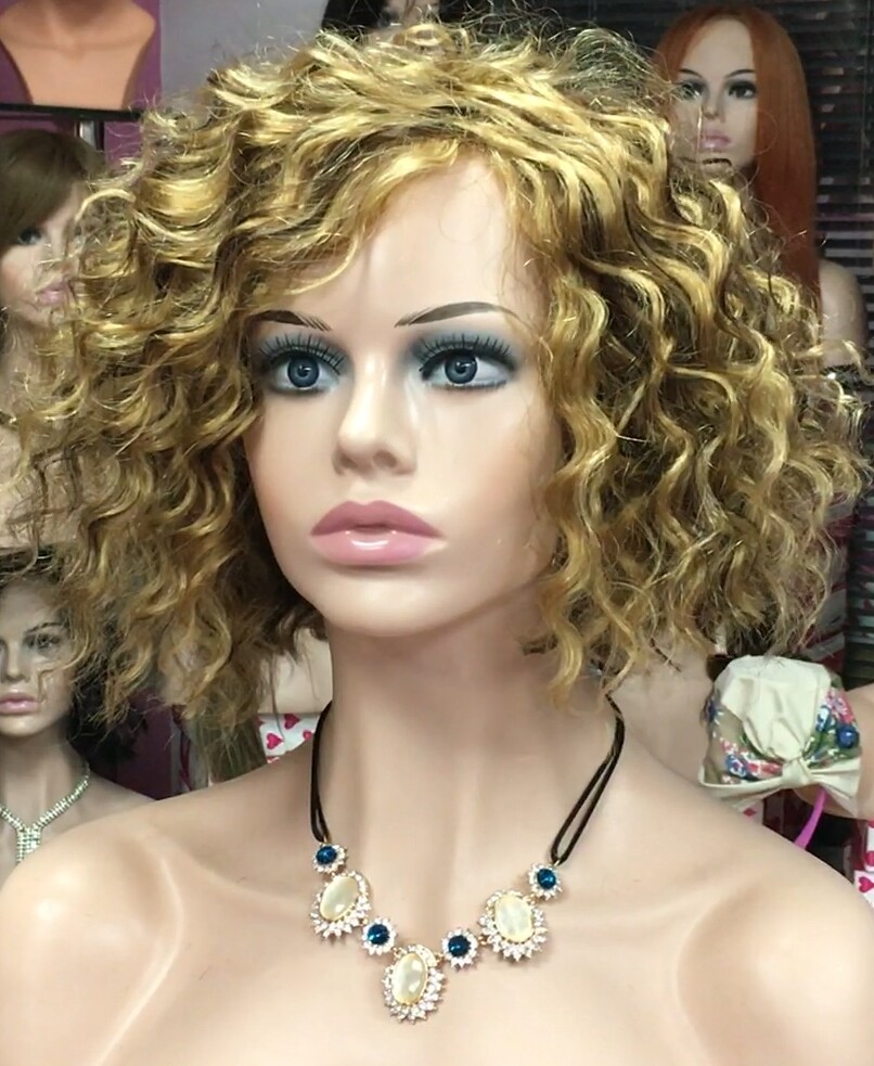 Peluca rizada cabello natural NEUS color 27H4H27  maquina