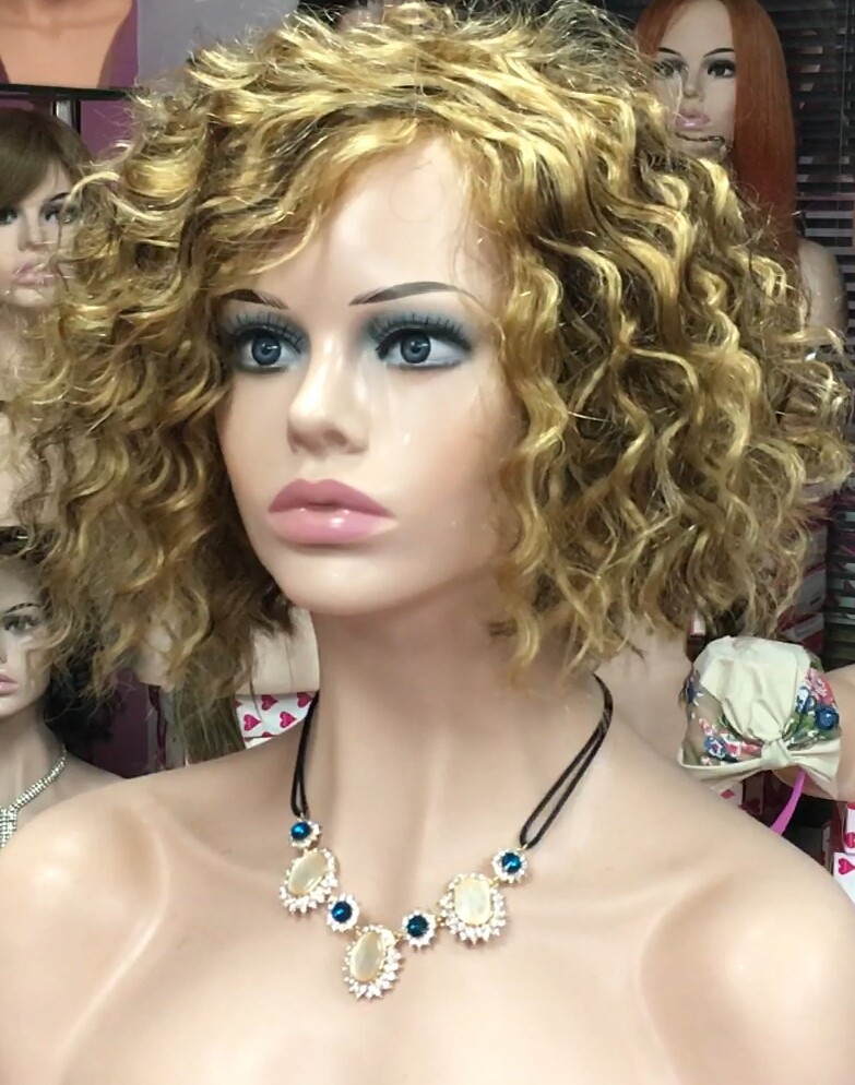 Peluca rizada cabello natural NEUS color 27H4H27  maquina