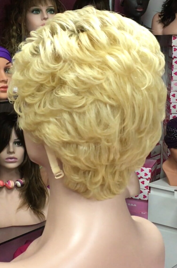 Peluca natural DONA color 6R613 TOP INYECCION