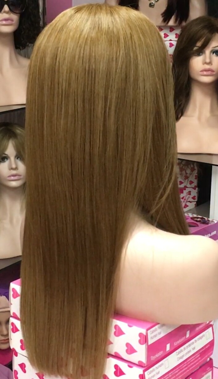 Peluca natural INMACULADA fleco largo color 8 RAYA de TUL transparente efecto piel