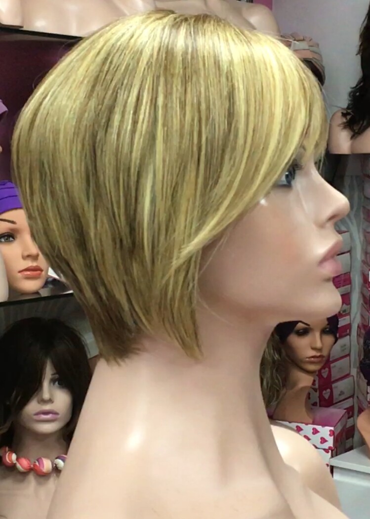 Peluca de pelo natural MARISOL color 6h18/613b raya tul