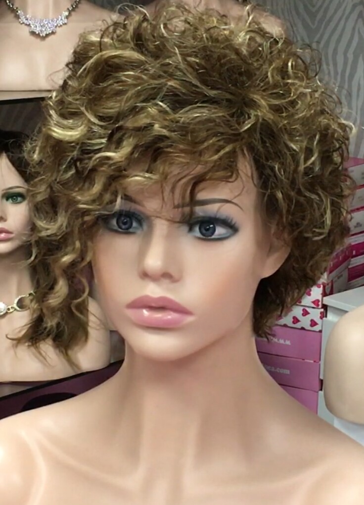 Peluca natural rizada Pia color 5h8H613h5 confecc. maquina