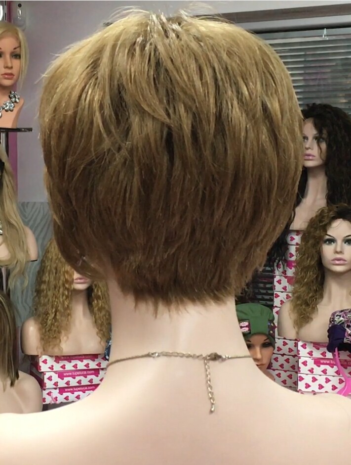 Peluca cabello natural BECK color 8 confeccionada a maquina