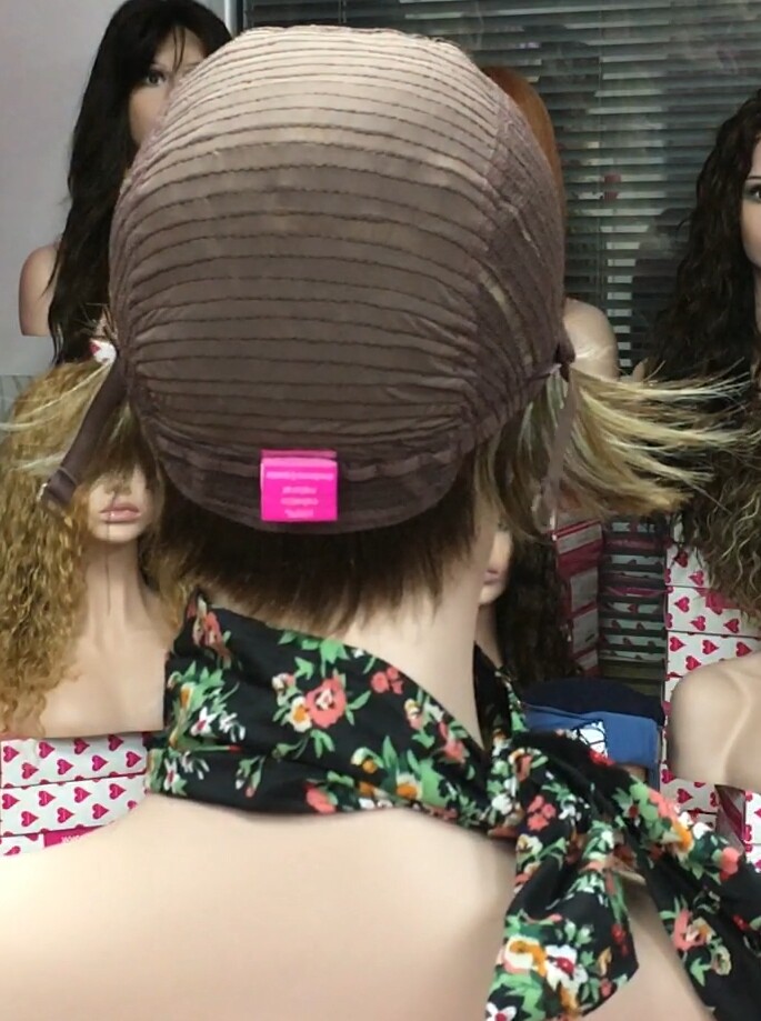 Peluca cabello natural BECK color 5h8h613h5 .confeccionada a maquina