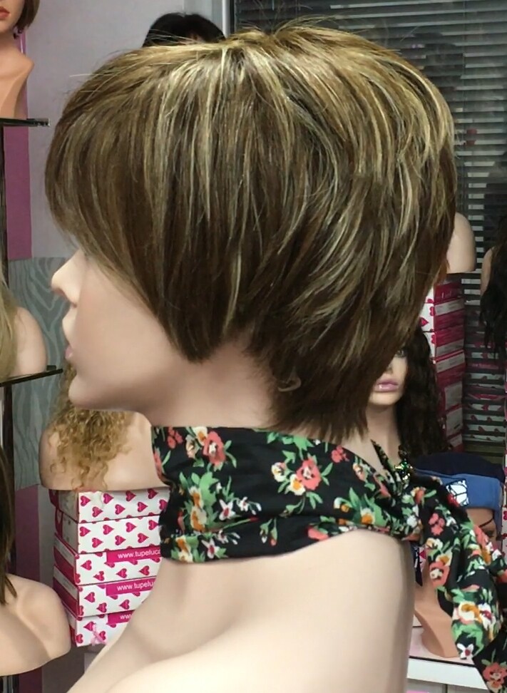 Peluca cabello natural BECK color 5h8h613h5 .confeccionada a maquina