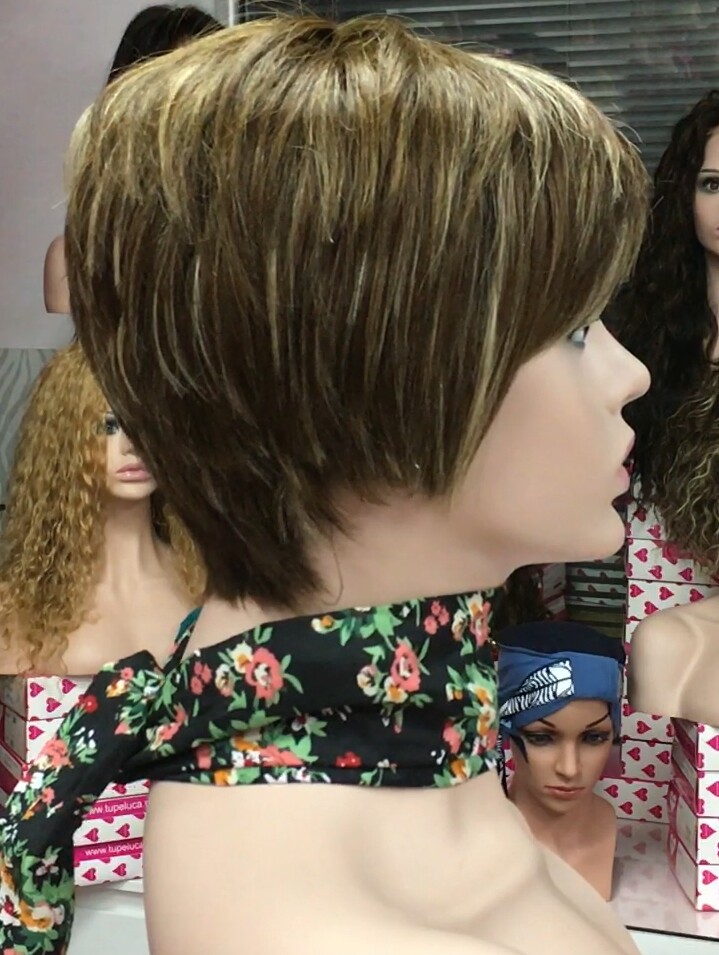 Peluca cabello natural BECK color 5h8h613h5 .confeccionada a maquina