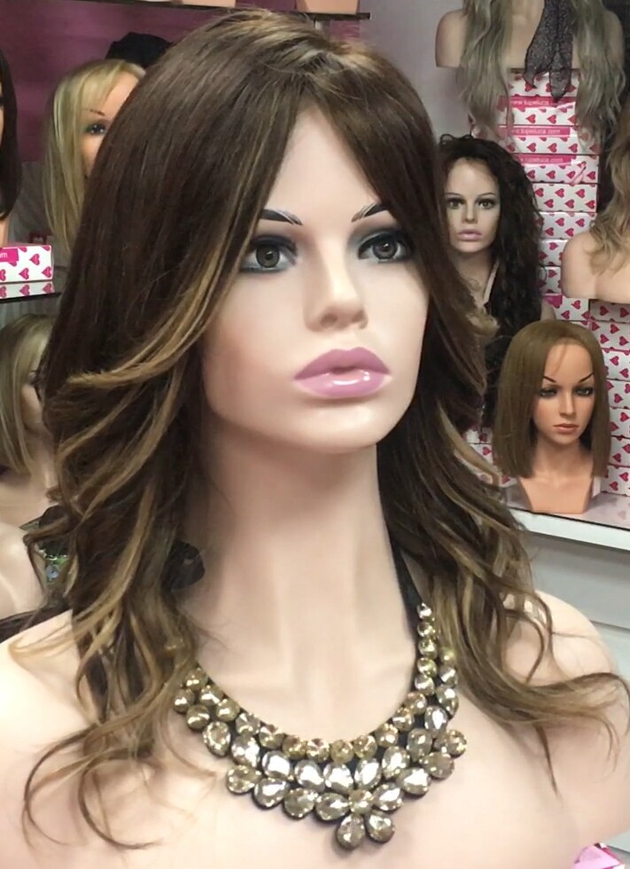 Peluca natural CLARIS- ONDAS color 4T16 Raya de tul transparente efecto piel