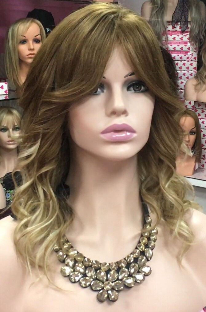 Peluca natural CLARIS- ONDAS color 8T18 Raya de tul