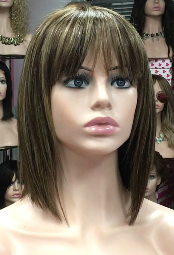 Peluca natural CLEO color 5h8h613 confecc. MAQUINA