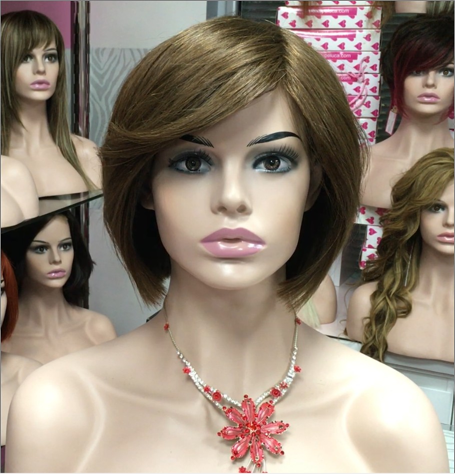 Peluca cabello natural Cleope (con fleco) color 6 MAQUINA