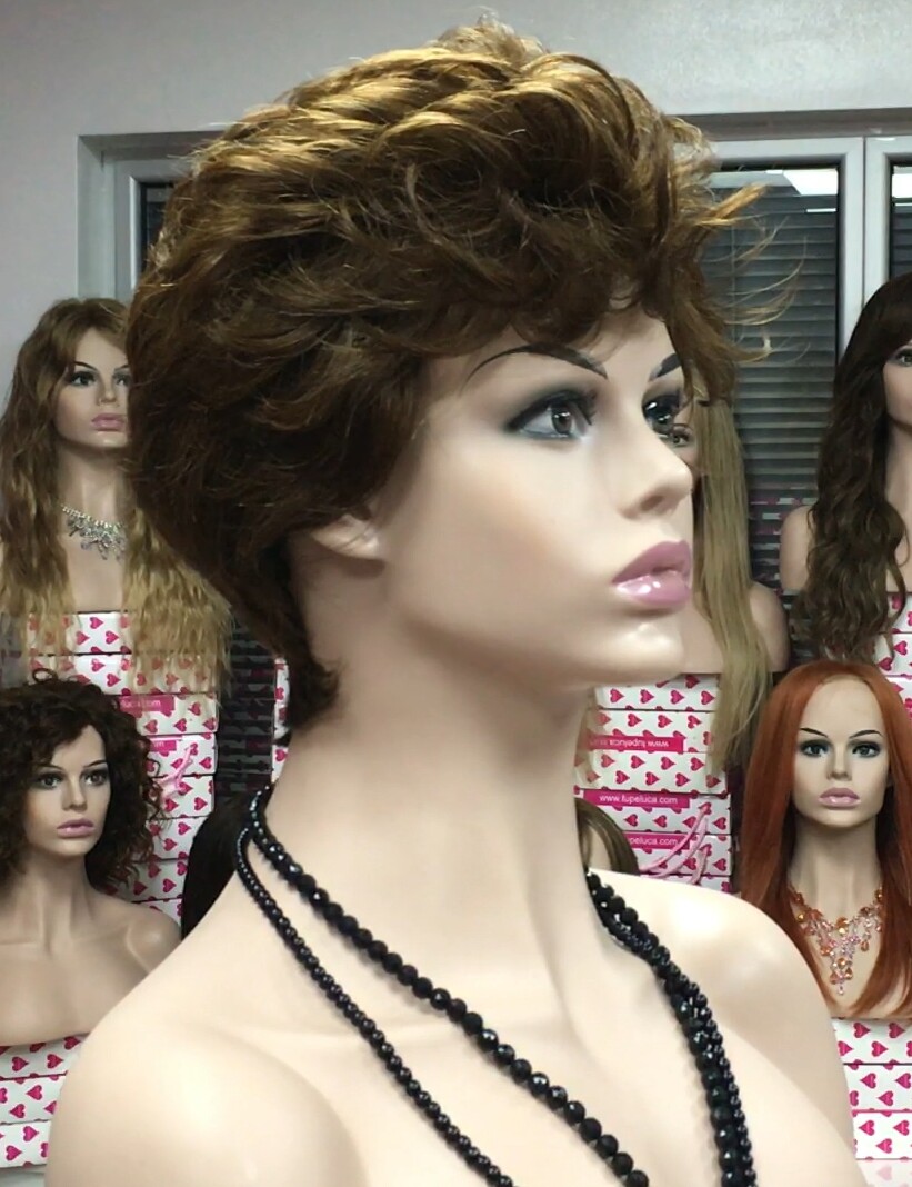 Peluca natural NELA color 5 cabello humano***