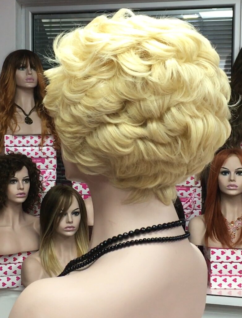 Peluca natural DONA TOP DE TUL completo color 613