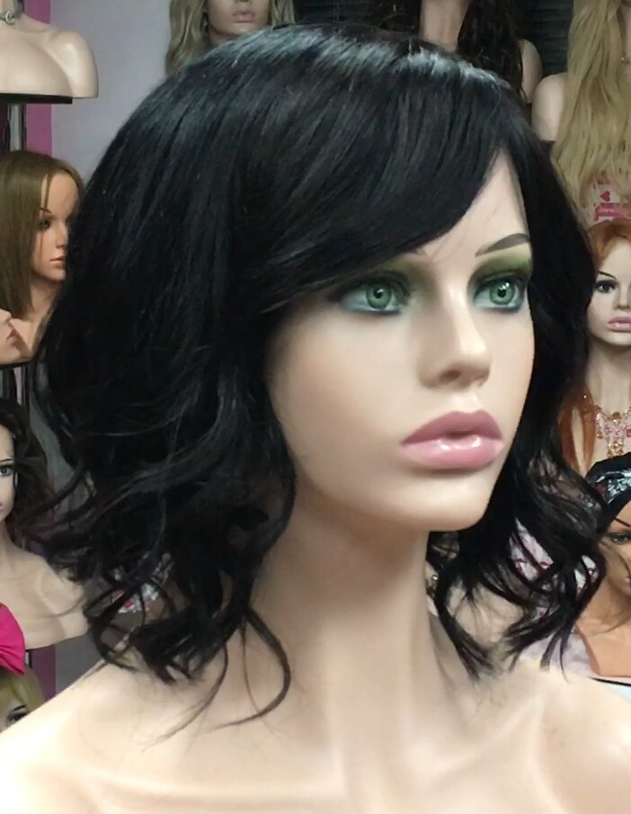 Peluca natural MELANIA ONDAS color 1 confeccionada a maquina
