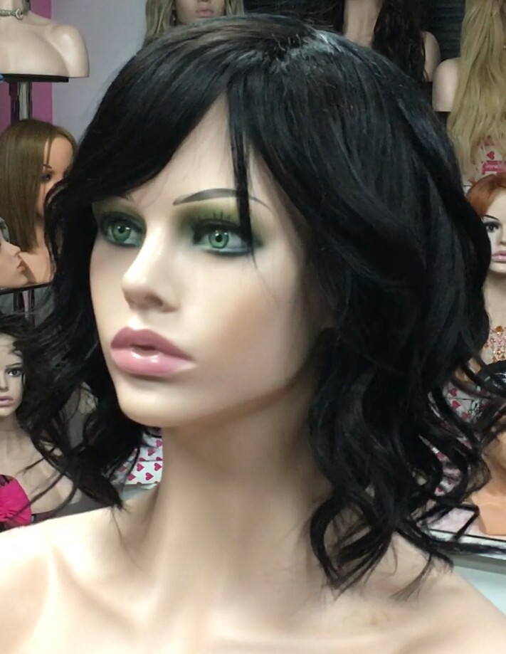 Peluca natural MELANIA ONDAS color 1 confeccionada a maquina